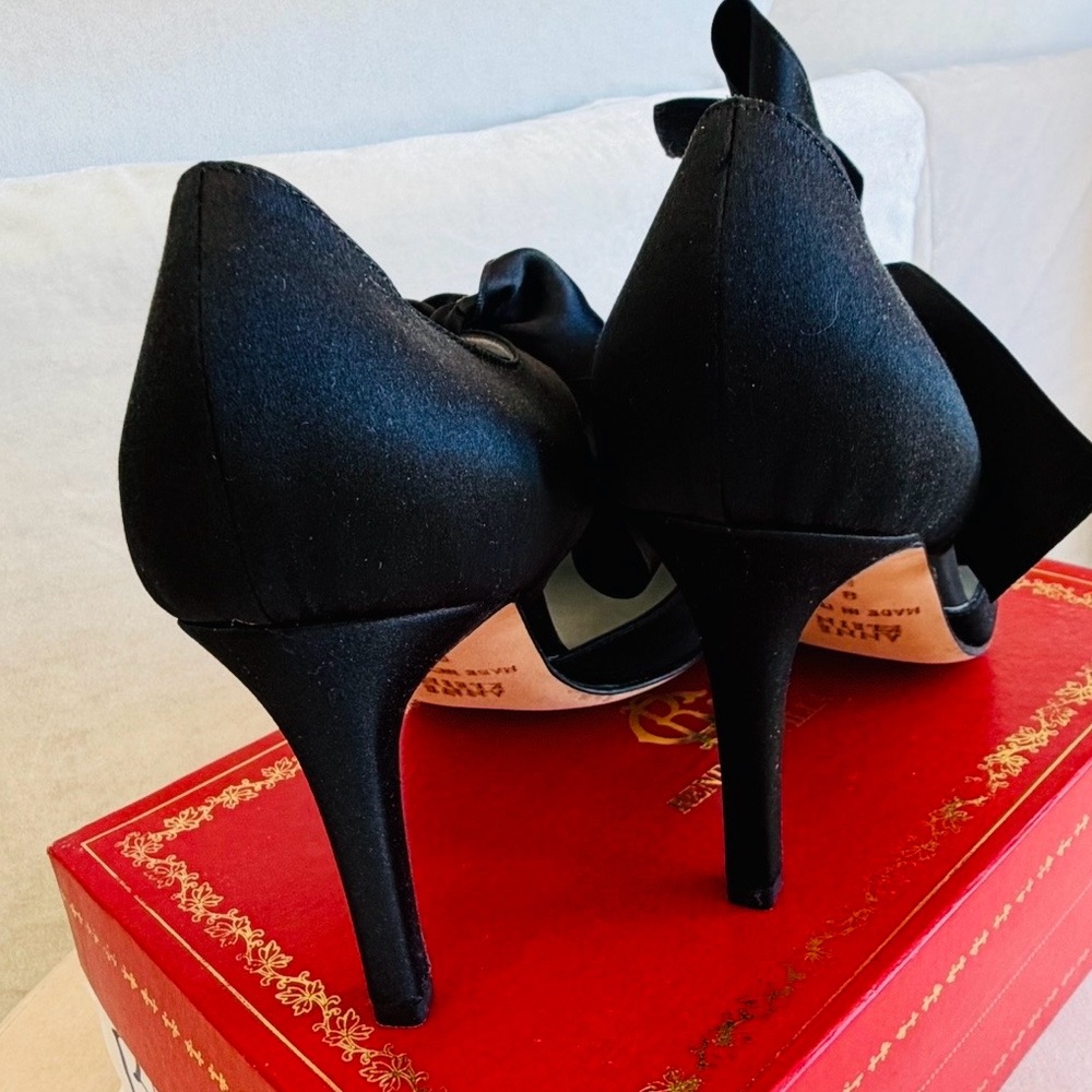 ANN KLIEN GOURGEOUS♥️ Black Satin Bow Pointed-Toe Women's Heels. Runway Model - Picture 7 of 13